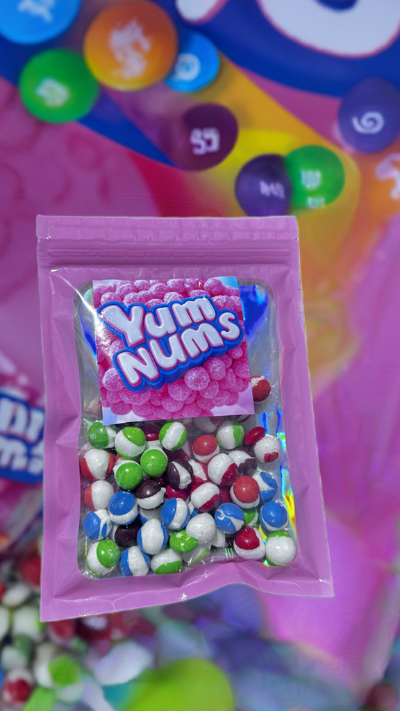 🍇🍓 YumNums Freeze-Dried Wild Berry Bitty Pops – Bursting with Flavor, Crunch & Vibes 💥